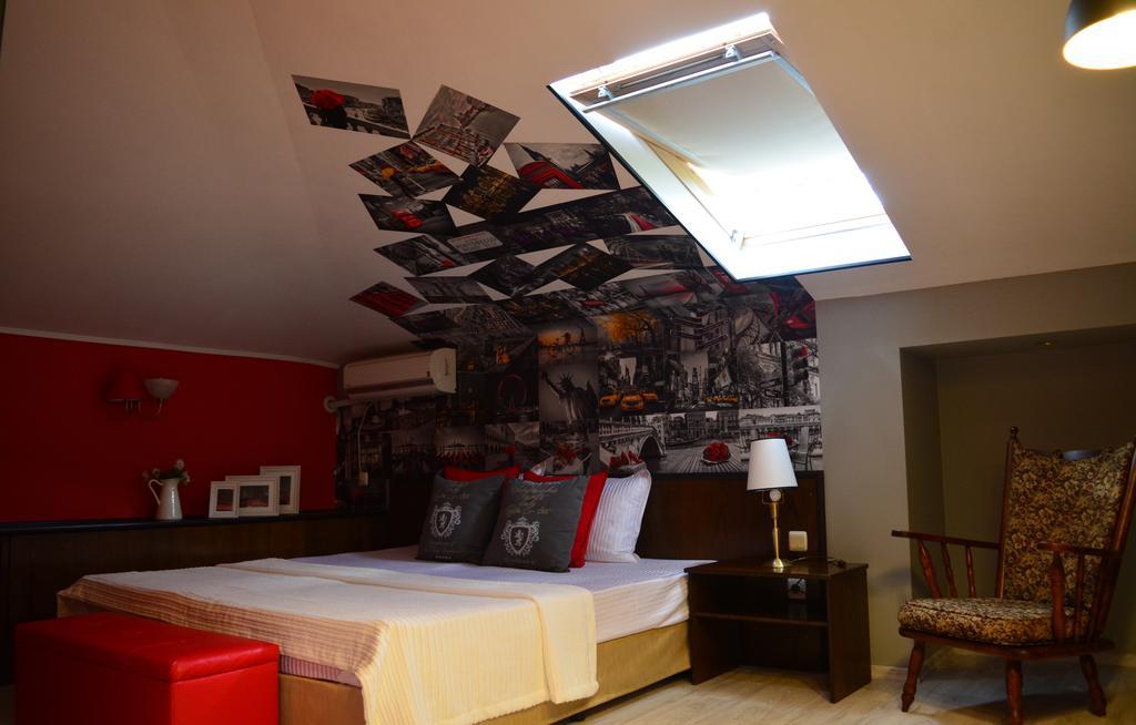 Hotel Minaliat Vek ชูเมน ภายนอก รูปภาพ